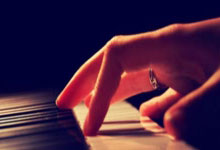 詹姆斯三分球命中率為零全場得到27分和14個籃板 哈迪暫停引發熱議 湖人險勝爵士.